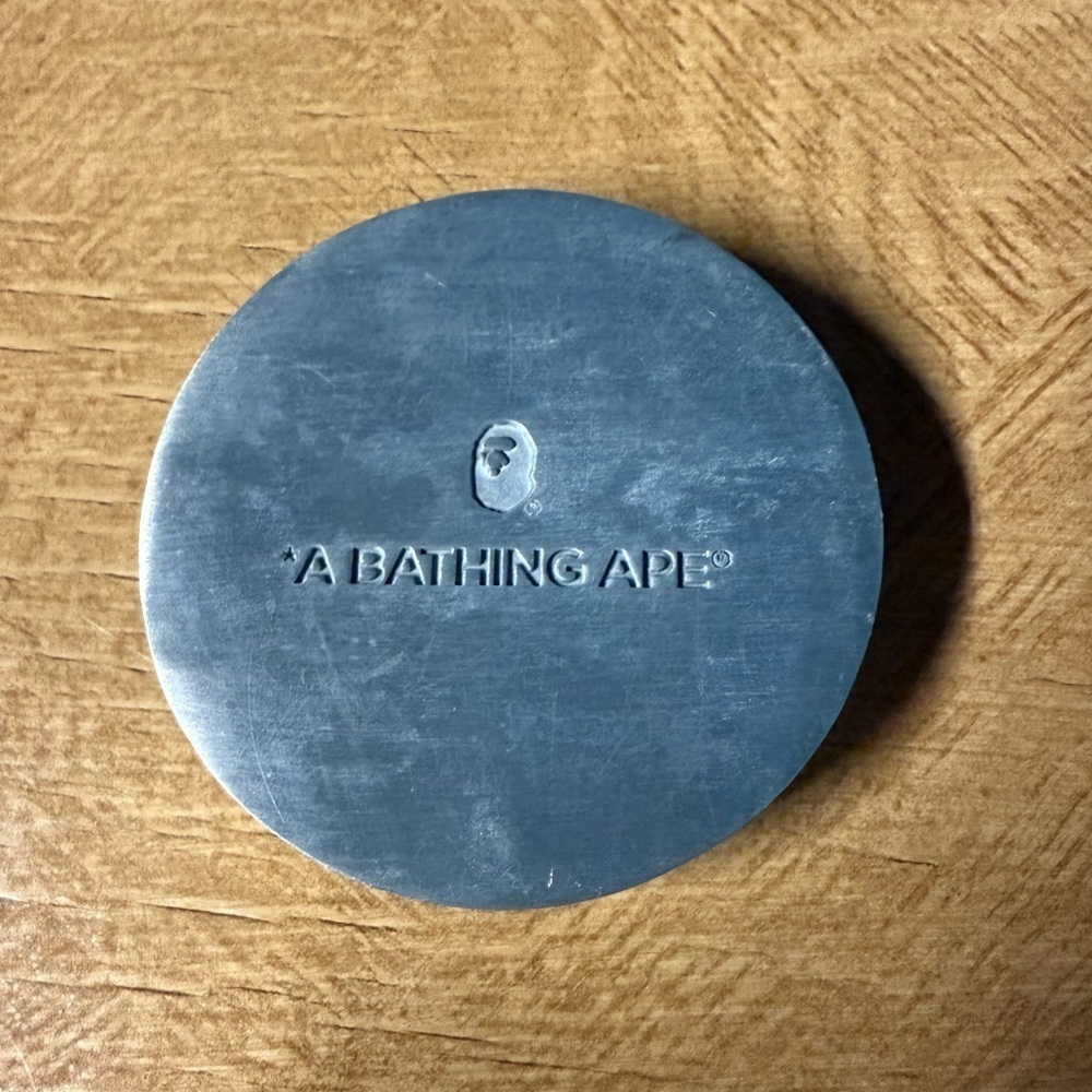 BAPE Shark Paper Weight - Picture 2 of 2
